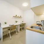 Apartia Center