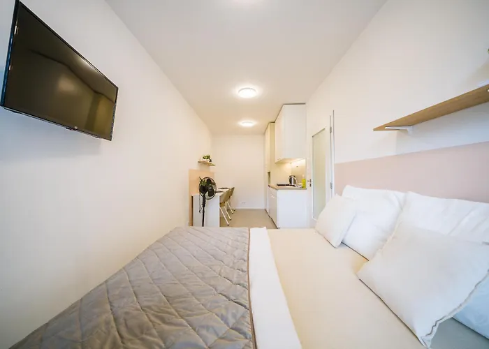Apartment Apartia Center *